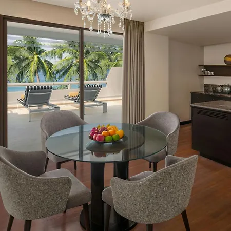 Le Meridien Phuket Beach Resort Karon Exterior photo