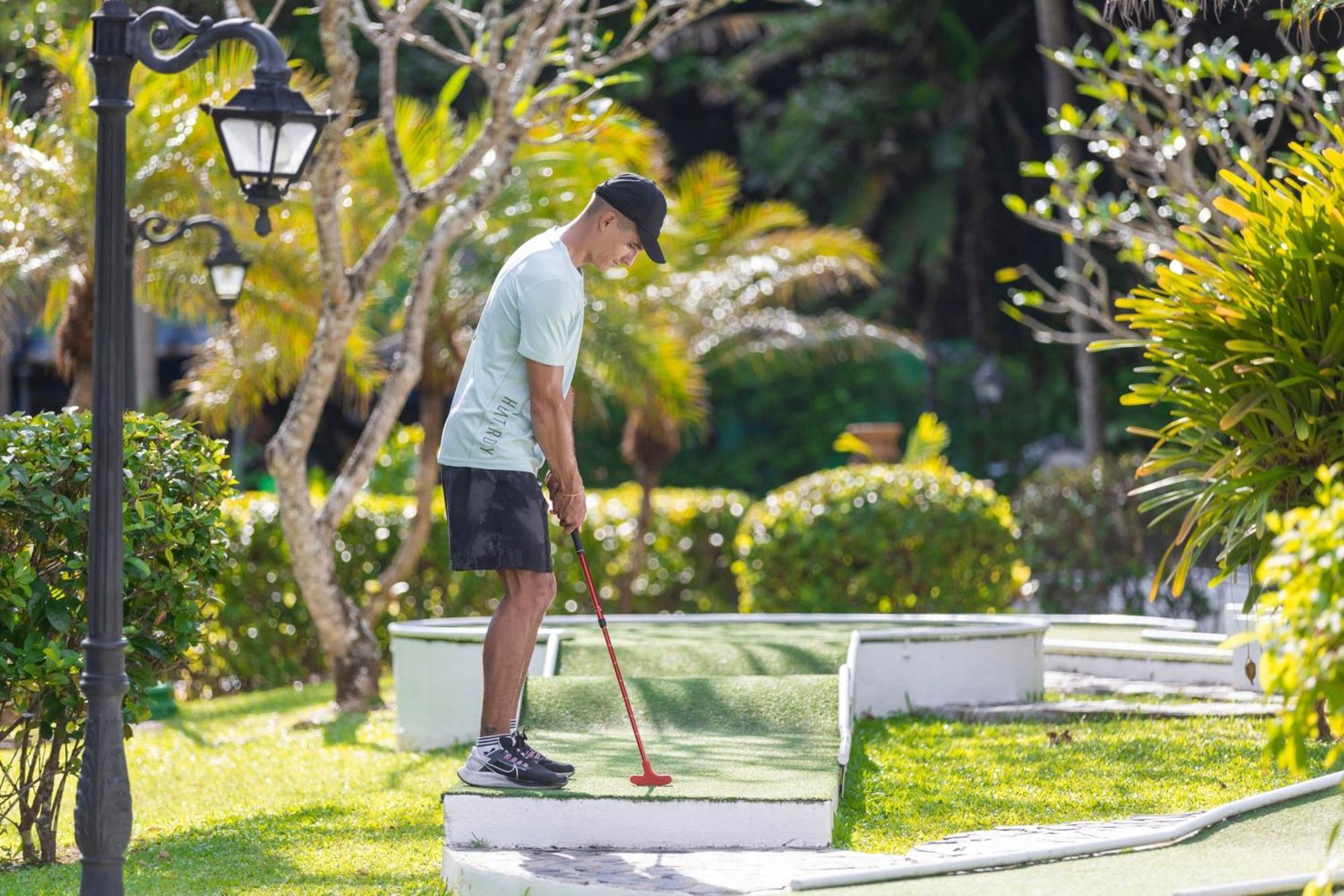 Le Meridien Phuket Beach Курортный комплекс 5*