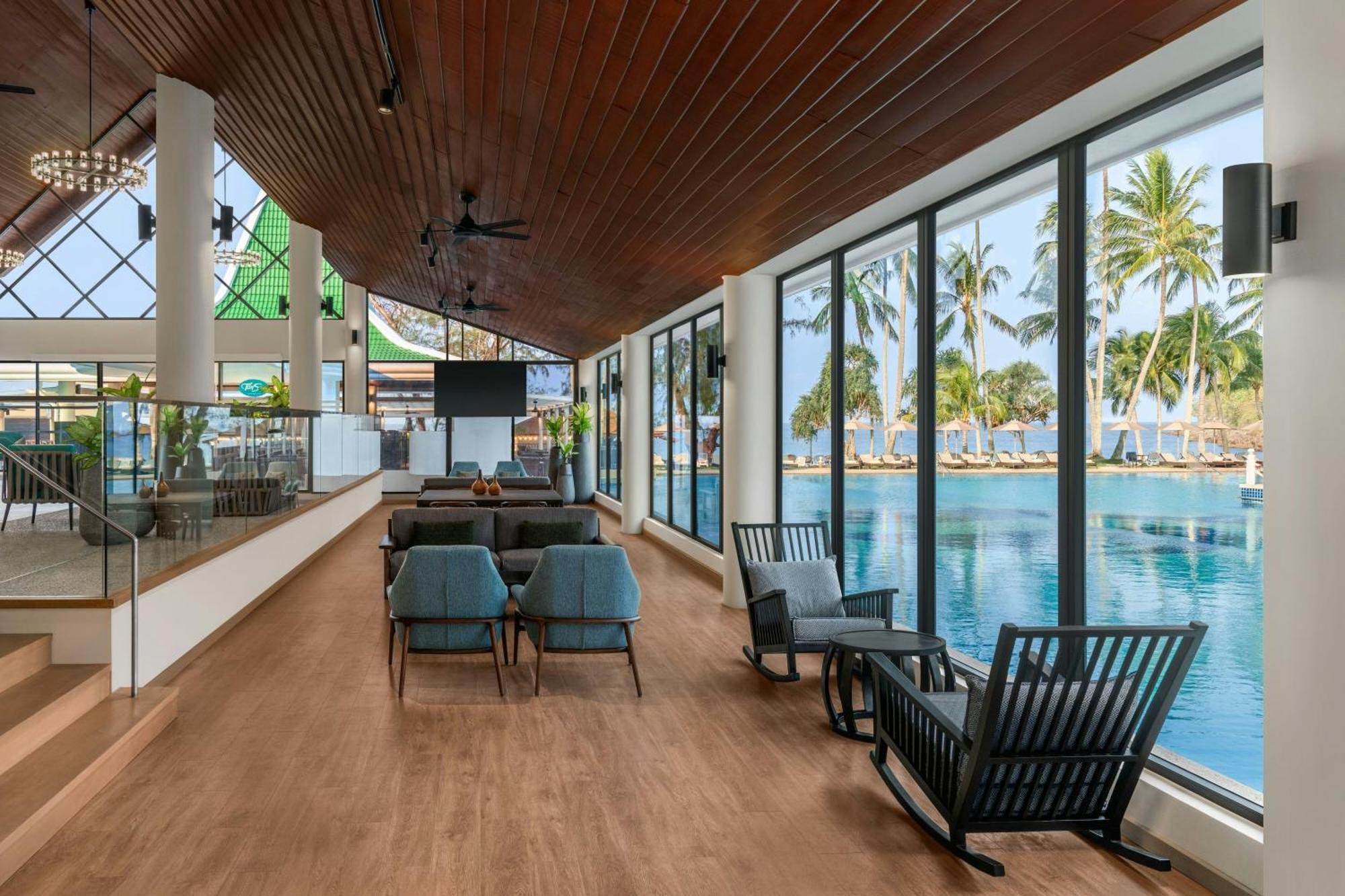 Le Meridien Phuket 5* Karon
